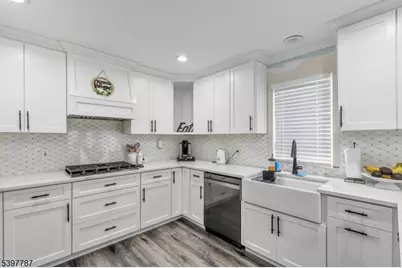 126 N 13th St, Kenilworth, NJ 07033 - Photo 11