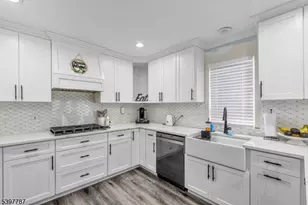 126 N 13th St, Kenilworth, NJ 07033 - Photo 11