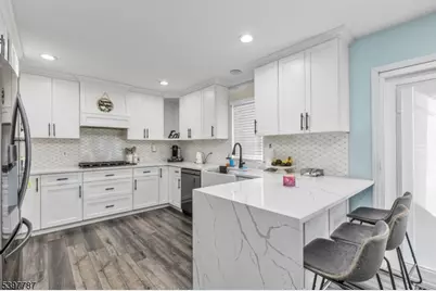 126 N 13th St, Kenilworth, NJ 07033 - Photo 9