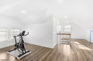 140 W Lincoln Ave, Roselle Park, NJ 07204 - Photo 9