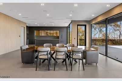 8 Flintlock Ct, Totowa, NJ 07512 - Photo 7