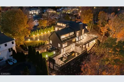 8 Flintlock Ct, Totowa, NJ 07512 - Photo 33