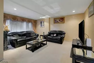 38 Klinger Rd, East Hanover Township, NJ 07936 - Photo 5