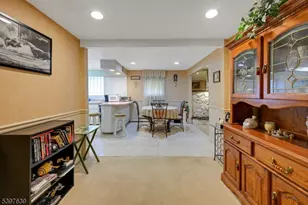 38 Klinger Rd, East Hanover Township, NJ 07936 - Photo 17