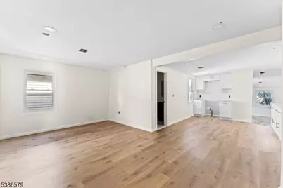 585 McChesney St, Orange, NJ 07050 - Photo 21