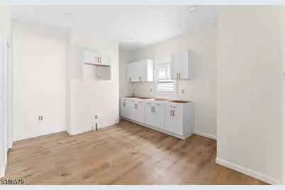 585 McChesney St, Orange, NJ 07050 - Photo 13