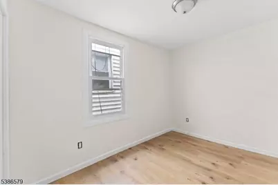 585 McChesney St, Orange, NJ 07050 - Photo 11