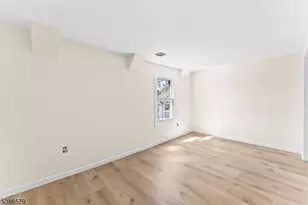 585 McChesney St, Orange, NJ 07050 - Photo 23