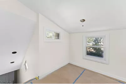 585 McChesney St, Orange, NJ 07050 - Photo 17