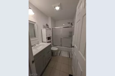 55 Gingerbread Castle Rd, Hamburg, NJ 07419 - Photo 9