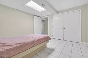 1 Holmes Ct, Bridgewater, NJ 08807 - Photo 37