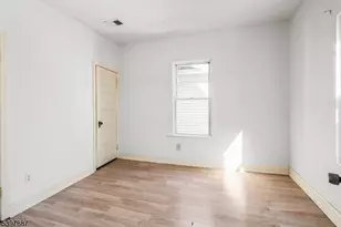 76 N 17th St, East Orange, NJ 07017 - Photo 13