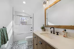 4 Leslie Ave, Florham Park, NJ 07932 - Photo 27