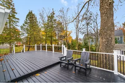 4 Leslie Ave, Florham Park, NJ 07932 - Photo 35