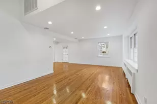 4 Leslie Ave, Florham Park, NJ 07932 - Photo 7