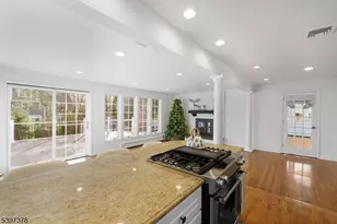 4 Leslie Ave, Florham Park, NJ 07932 - Photo 13