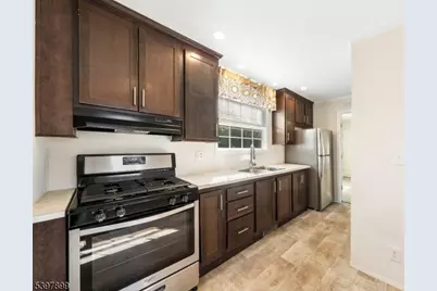 225 Albert St, Lodi, NJ 07644 - Photo 11