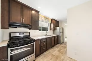 225 Albert St, Lodi, NJ 07644 - Photo 11