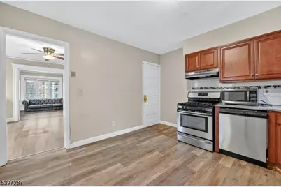 160 Bloomfield Ave, Verona, NJ 07044 - Photo 17