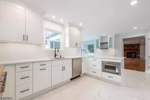 267 Washington Valley Rd, Randolph Township, NJ 07869 - Photo 17