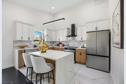 28 Brattle St, Ewing Township, NJ 08824 - Photo 11