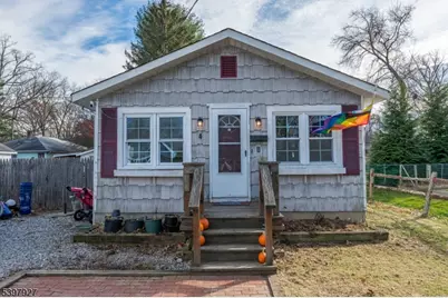 4 1st St, Mount Olive, NJ 07828 - Photo 1