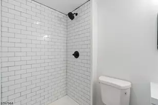 326 Ogden St, Orange, NJ 07050 - Photo 15