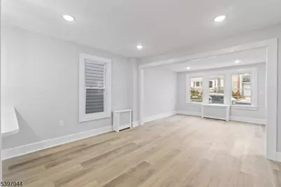 326 Ogden St, Orange, NJ 07050 - Photo 5