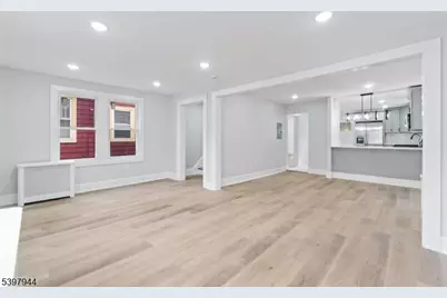 326 Ogden St, Orange, NJ 07050 - Photo 19