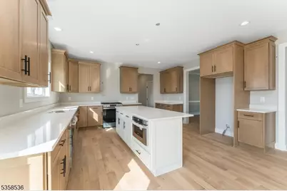 4 Spring Ct, Lopatcong Township, NJ 08865 - Photo 5