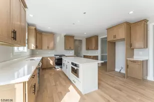 4 Spring Ct, Lopatcong Township, NJ 08865 - Photo 5