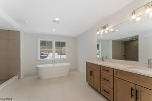 4 Spring Ct, Lopatcong Township, NJ 08865 - Photo 37