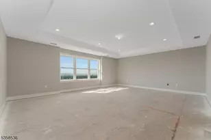 4 Spring Ct, Lopatcong Township, NJ 08865 - Photo 15