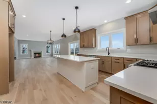 4 Spring Ct, Lopatcong Township, NJ 08865 - Photo 15