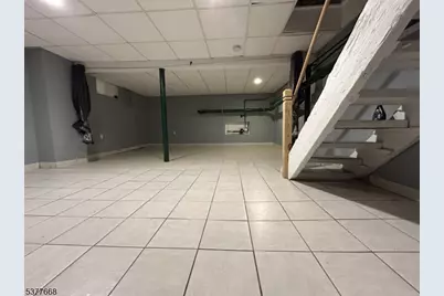 135 W Chrystal St, Dover, NJ 07801 - Photo 25