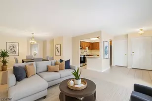 41 Smithfield Ct, Bernards Township, NJ 07920 - Photo 1