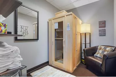 10 E Willow St, Millburn, NJ 07041 - Photo 29