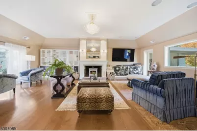 18 Pepperidge Tree Ter, Kinnelon, NJ 07405 - Photo 3