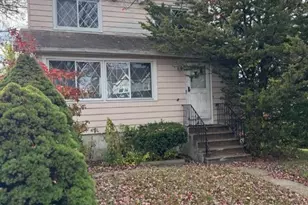 898 Lancaster Rd, Ridgefield, NJ 07657 - Photo 1