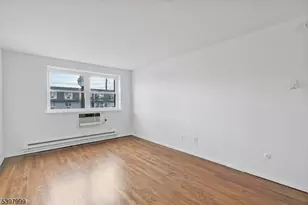 377 Park St, Hackensack, NJ 07601 - Photo 5