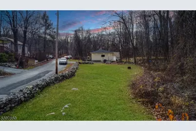 6 Pine St E, Vernon, NJ 07422 - Photo 7