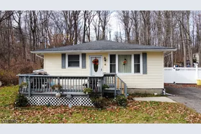 6 Pine St E, Vernon, NJ 07422 - Photo 17