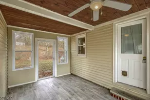 10 Maple St, Peapack Gladstone Boro, NJ 07934 - Photo 11