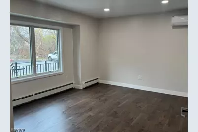 5 Muller Pl, Little Falls Township, NJ 07424 - Photo 7