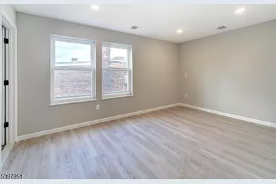 32 N 14th St Apt #2, Newark, NJ 07107 - Photo 13