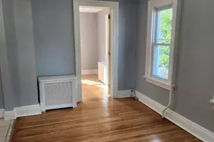 10 Westcott St, Bloomfield, NJ 07003 - Photo 3