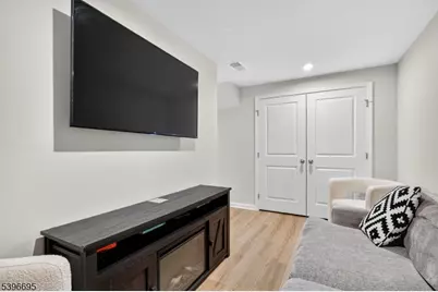 55 Limestone Blvd, Washington Township, NJ 07882 - Photo 7