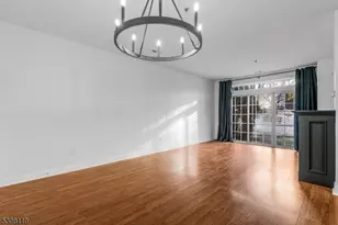 225 Windmill Ct, Lopatcong Township, NJ 08865 - Photo 3