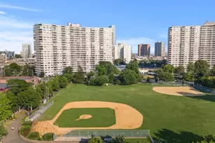 2000 Linwood Ave, Fort Lee, NJ 07024 - Photo 35