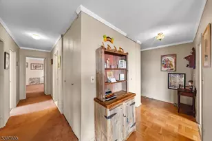 2000 Linwood Ave, Fort Lee, NJ 07024 - Photo 7